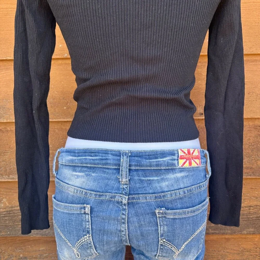 Divided Black Ribbed Front Zip Crop Top Size M - Picture 8 of 8